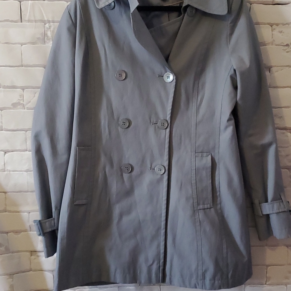 DKNY trench in a slate blue size L
